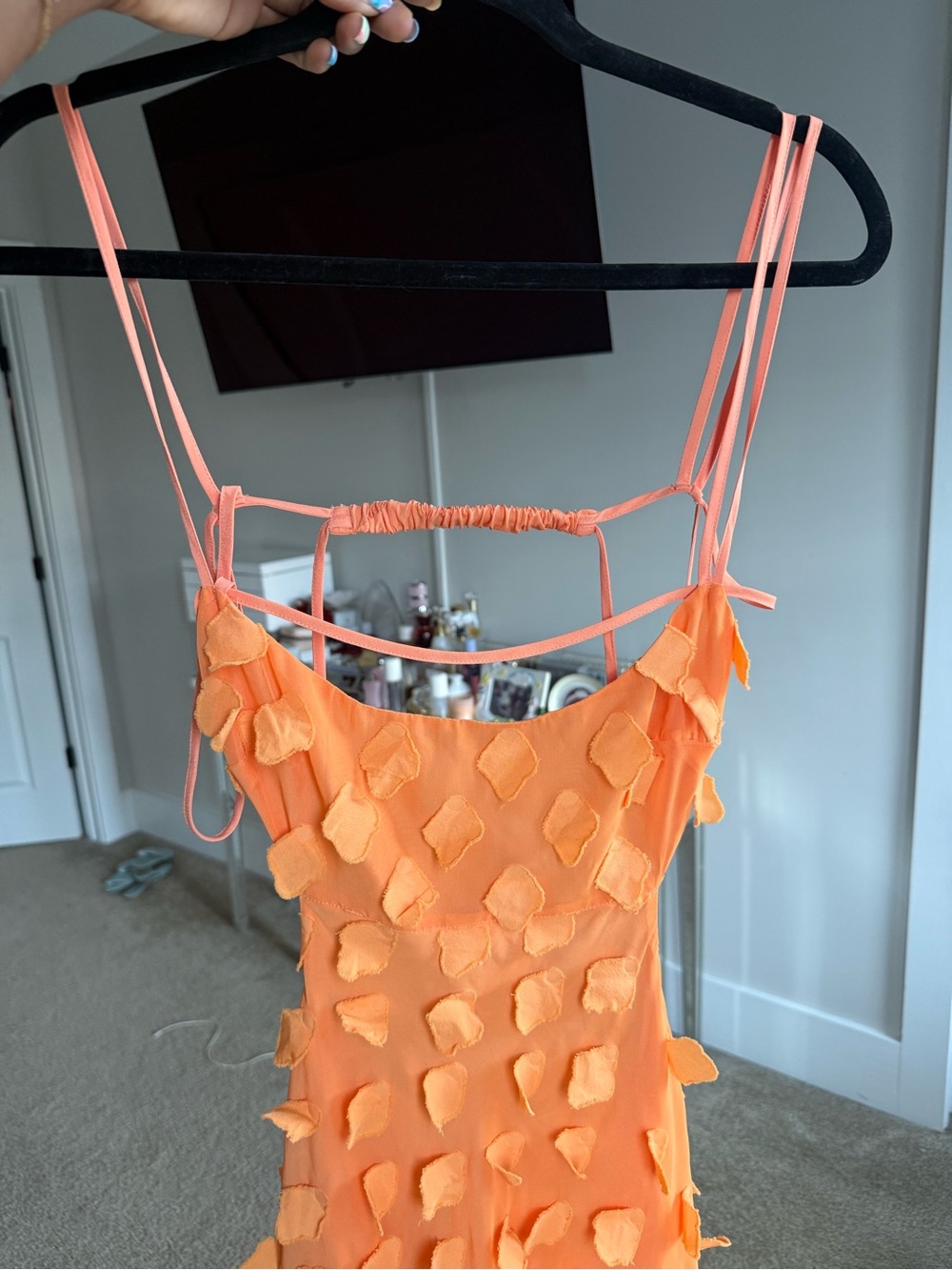 Elegant Peach Appliqué Maxi Dress with Spaghetti Straps - Picture 6 of 10